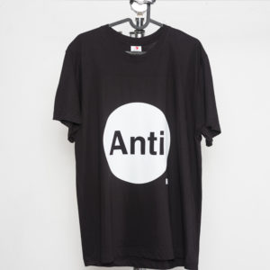Anti — T-shirt