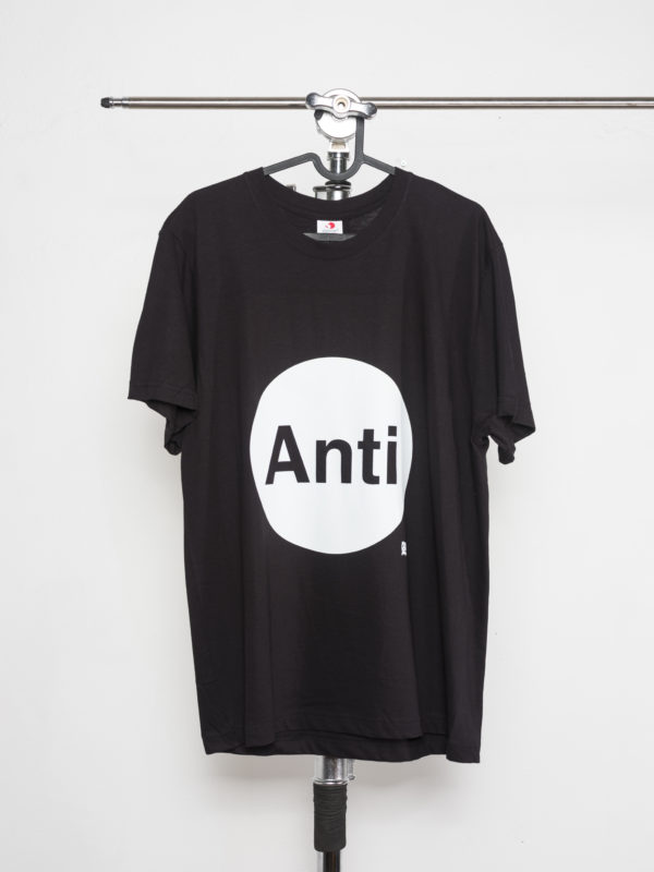 Anti — T-shirt
